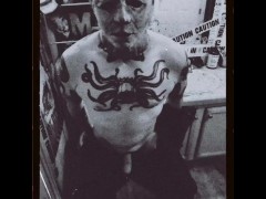 Halfway to Halloween - Screenshot 10 of 16 - Masked Man