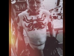 Halfway to Halloween - Screenshot 14 of 16 - Mask Kink