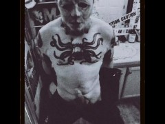 Halfway to Halloween - Screenshot 9 of 16 - Mask Kink