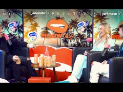 MIA MALKOVA & RACHEL STARR 1ST EVER SCENE TOGETHER - Screenshot 11 of 16 - Pillow Talk Podcast