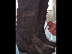 bootjob - Screenshot 7 of 16 - Femdom