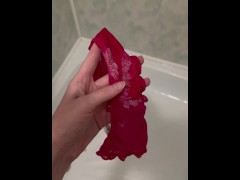 ФЕМДОМ Белые выделения из моей письки! Лижи мои грязные трусики!