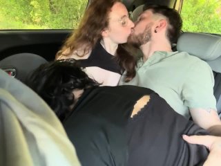 Two College Best Friends Seduced Their Uber Driver Into Having A ThreesomeOF:leotheredhead