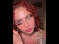 Mis labios con brillo - Screenshot 5 of 16 - Curly Hair