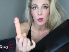 EXCLUSIVE - Part 1 Tiny Treasure Unboxing - Screenshot 15 of 16 - Femdom