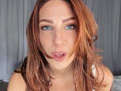 Hotel Nat the fitting room - Screenshot 5 of 16 - Milf