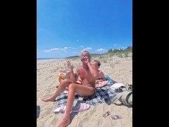 Live Sex Show nudist beach, Gigi and Dave, mobile version, 4K Show 1 camera 1