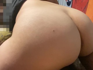 Snowbunny PAWG 奶油在鸡巴上