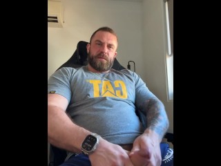 Built Aussie Bloke Edges in Office Chair & Explodes POV 遍布你的脸