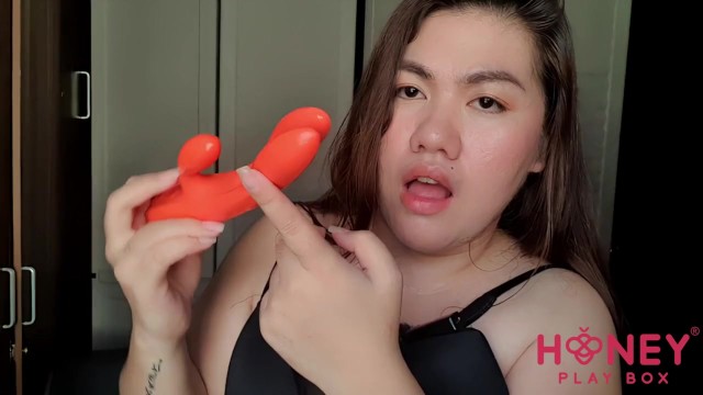 Andrea пробует НОВЫЕ секс-игрушки от HONEY PLAYBOX обязательно смотреть