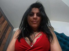 Milfycalla-i Demand You to Fuck My Pussy! I'm Your Hot Brunette