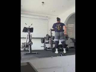 GROSSER ARSCH IM FITNESSSTUDIO TEIL III