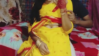 Молодожены занимаются романтическим сексом