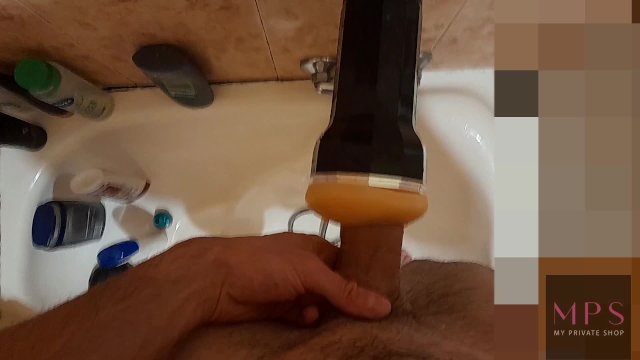 Rumänisch Amateur Bobby Bobylan Dick Muscular Kerl ist mit Spielzeug spielen Von MPS und cum in langsam mo