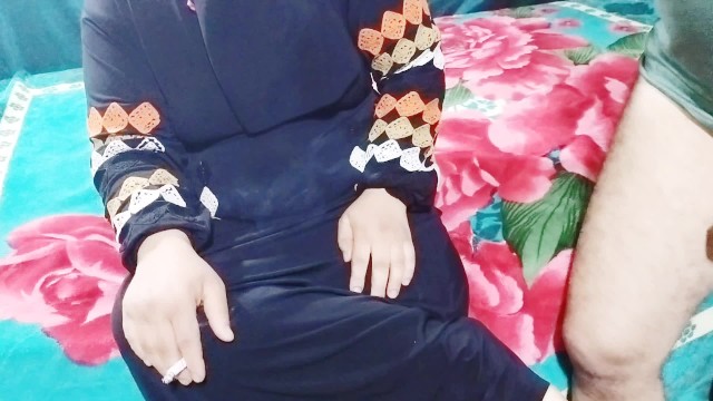 نيك مطلقه من جاره نيكني فشخنين في كسي و طيزه سكس عربي بصوت واضح كلام يهيج