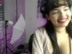 #Tease, #POV, #Lingerie, #OnlyFans, #PinUp, #Retro, #Burlesque, #Roleplay, #Glamour, #Satin, #Bubble