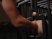 BighandsFF Takes Full Advantage Of Axel Abysses Caged Hole