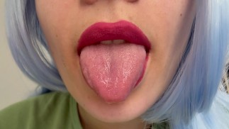 mouth and lips I eat and suck the ice cream