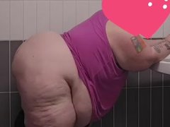 SSBBW belly jiggle