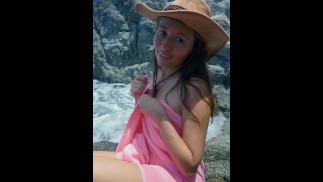 Juste moi, ma serviette et mes petits seins