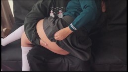 它在另一个洞里S！！顺从的业余女学生在裙子和丝袜🥵中性交