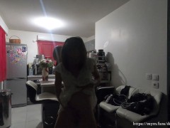 Après le resto, je lui offre ma chatte : son dessert, c’était ma bouche… et ma fin, sa crème chaude