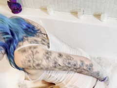 💦🍆🤭Coyemoo has fun in the bathtub🤭💦🍆