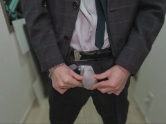 我慢汁でパンツびちょびちょのスーツ男子の手コキオナニー - Screenshot 16 of 16 - Esukunphj