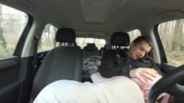 Трахнул незнакомку в лесу с машиной. Секс в машине экстрим в общественном месте