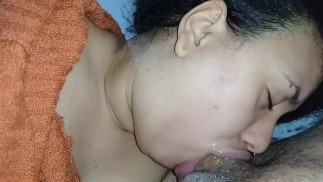 eating dick only in the throat in several ways, gyrating, swallowing she it is too much OMG😵😋🤤🍌