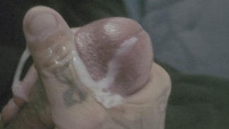 мачеха наблюдает, как я кончаю