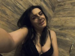 Beautiful latina girl masturbating while peeing 153 - Screenshot 10 of 16 - Milf