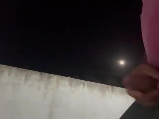 GUY MASTURBATING….MOOOONING🎶🎶🎶🌕