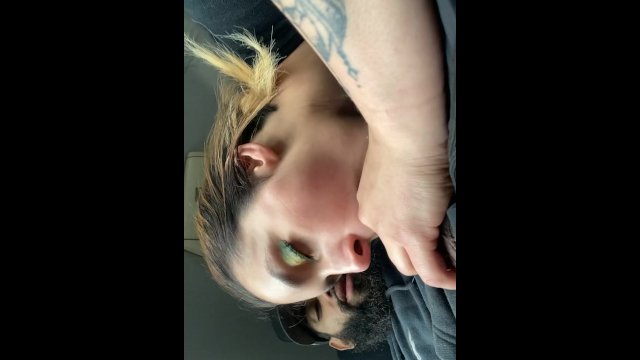 Early morning DeepThroat from SexyyCakes