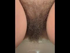 Close up perfect hairy pussy pissing - Screenshot 2 of 16 - Pissing Girls