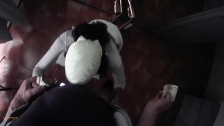 Моя жена сосет члены за деньги. Милфа делает минет с большим камшотом в рот