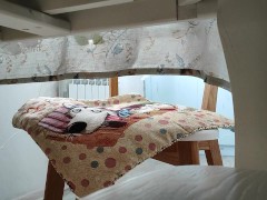 Masturbating to my stepsister under the table 🔥🌶️ - Screenshot 1 of 16 - Gay Masturbation