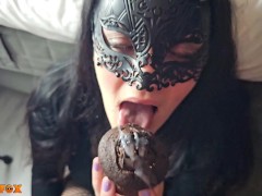 Amateur Milf Eats Cum - Thick Cum Glazed Muffin - Cum on Food-  MILLIE FOX