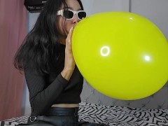 Marianna Blow to make her shirt pop (full video on C4S / MV / OF / Membersite)