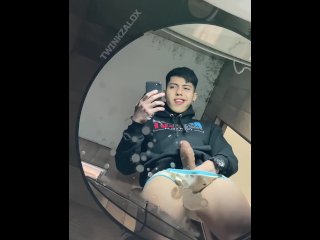 Lechazo de pendejo argentino - TWINK CUMSHOT HANDS FREE