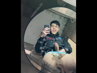 Lechazo De Pendejo Argentino - TWINK CUMSHOT HANDS FREE
