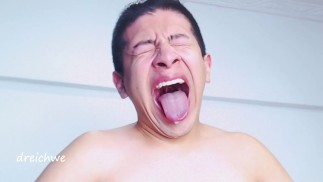 Saliva caliente de mi boca