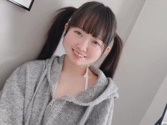💕ヨダレだらけでアヘ顔ダラケの頭真っ白リビングだらだら手コキえっち💗おちんちんいっぱいヨダレで汚してごめんなさい🥺 - Screenshot 1 of 16 - 素人