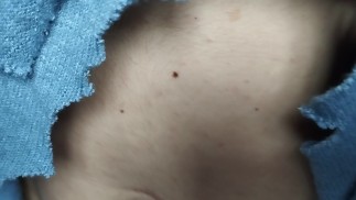 Hot wife cuts off her clothes. Amateur mom hairy pussy, big tits, big ass.