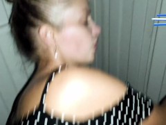 I persuaded a married girl waiting for a train to have sex .