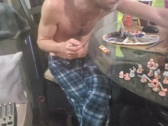 (Behind The Model) Painting Miniatures In Fleece PJs - Worms Board Game