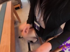 饥渴难耐，上班时间带着工牌流出来约炮。 1/16