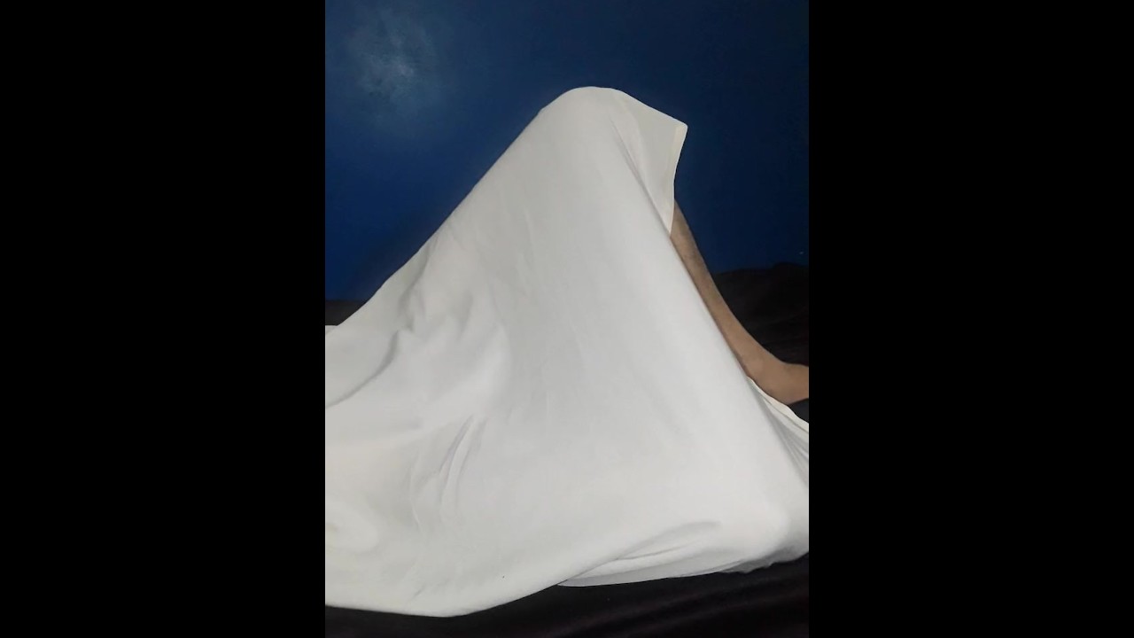 زوجة الكفيل السعودى وهى بتشوف ظبرى كبير ولا صغير علشان هيى عايزاه ظبر حمار  يكيفها