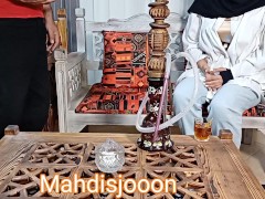 رفتم سفره‌خونه قلیون کشیدم کیفمو جا گذاشتم صاحبش گفت یا ظرف میشوری یا...(داستانی پر از مکالمه فارسی) - Screenshot 2 of 16 - سکس ایرانی