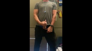 Schauen Sie sich den Whistle CumShot von Buff Dilf Coach JockDad87 an